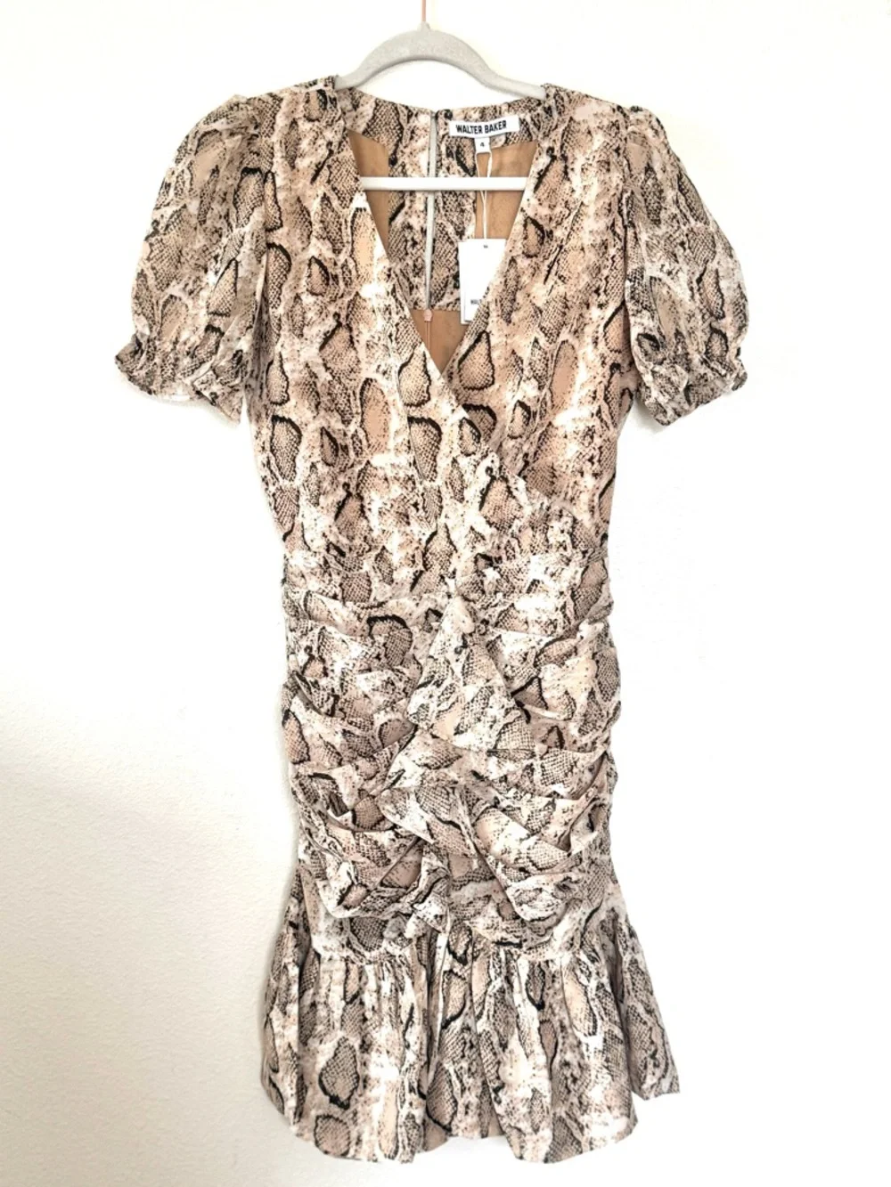 Walter Baker Dusty Python Treyton Dress Faux Wrap Puff Sleeve Tan 4 NEW $228 - Picture 2 of 7
